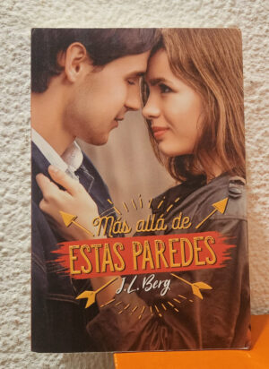 Más Allá De Estas Paredes - J. L. Berg