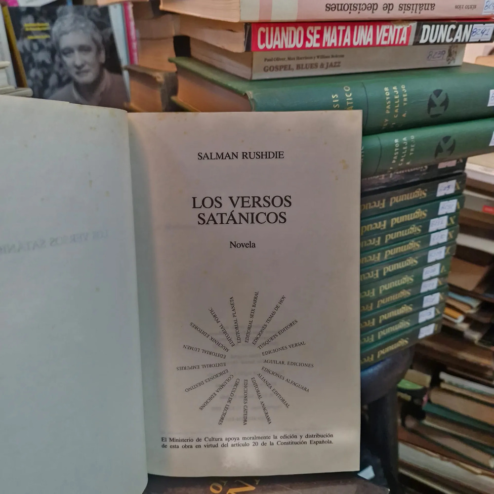 Los Versos Satánicos - Salman Rushdie - Imagen 2