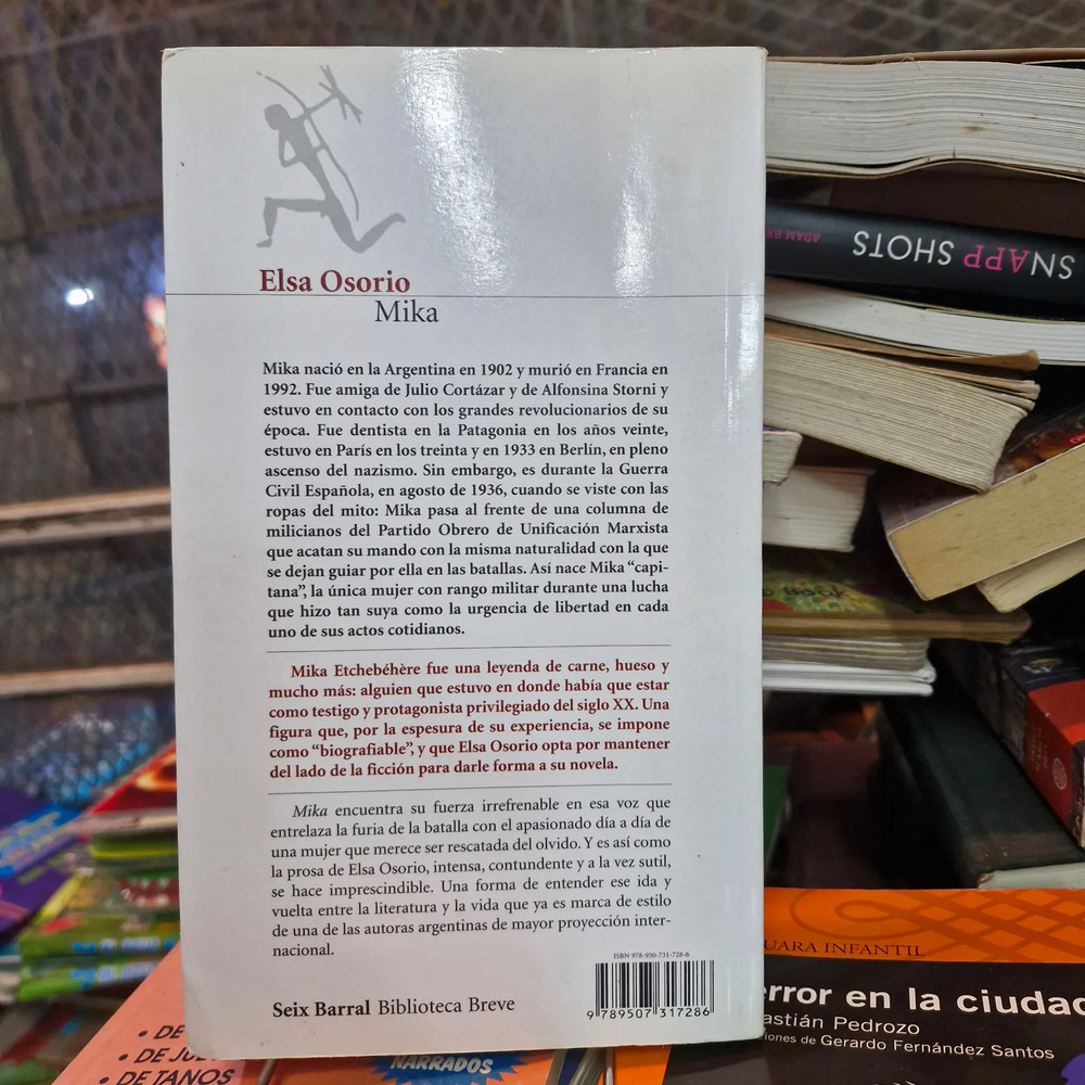 Mika - Elsa Osorio, Novela Biográfica - Imagen 2